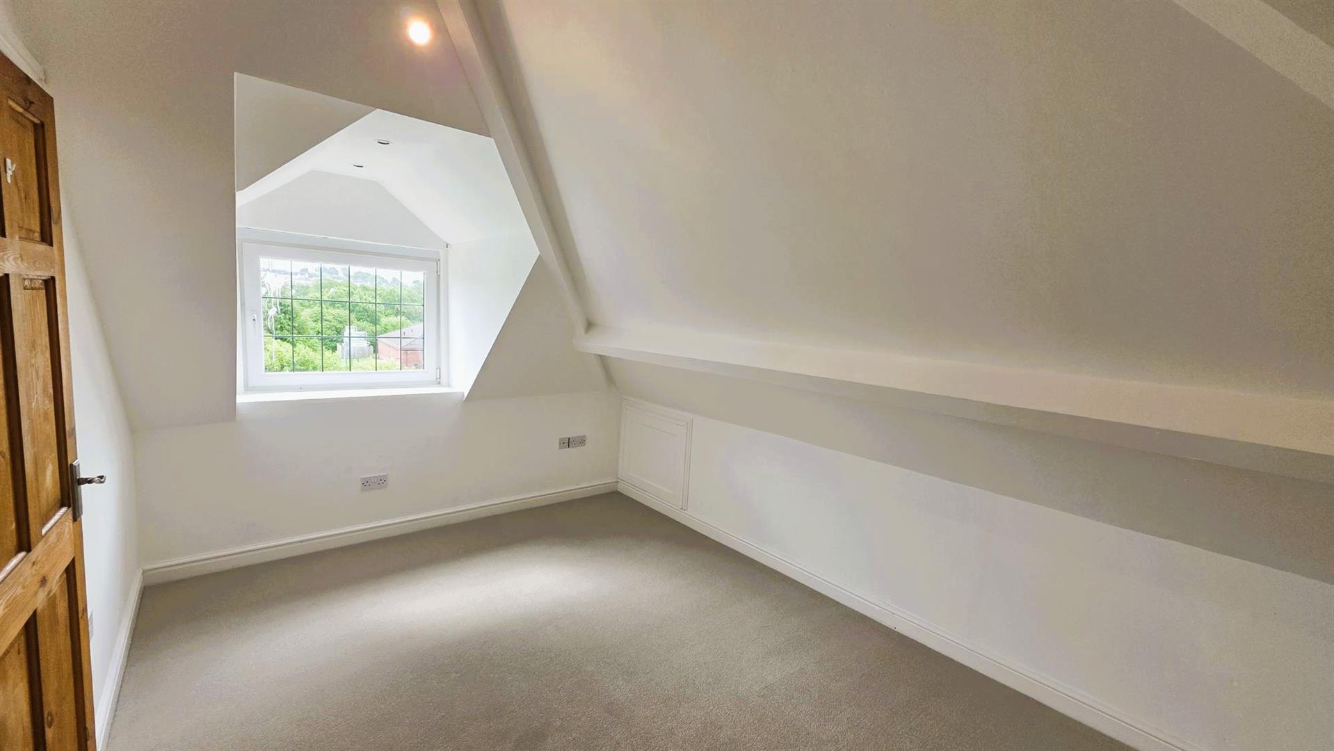 Havard Road, Llanelli, SA14 8SD